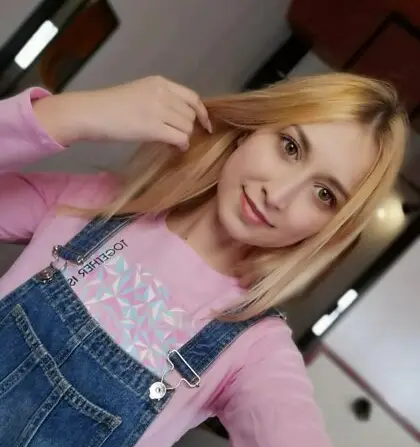 See sky bri in this exclusive leaked image 9