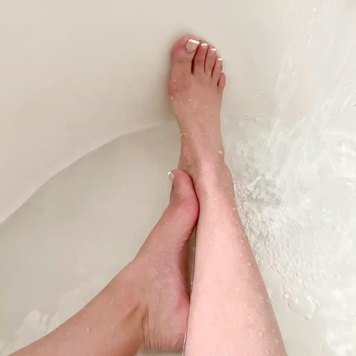Full uncensored photo of secrettherapy from a recent leak (image 10)