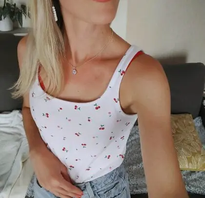 laure raccuzo leaked photo from her exclusive collection (image 6)