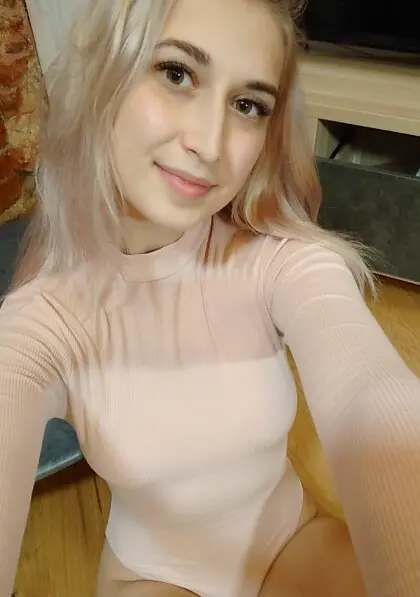 Full uncensored photo of natalie hanby from a recent leak (image 5)