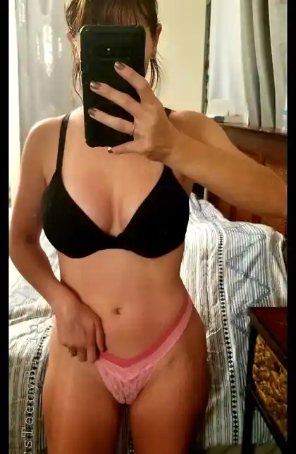 Uncensored nude from nixxdee's private gallery, photo 3