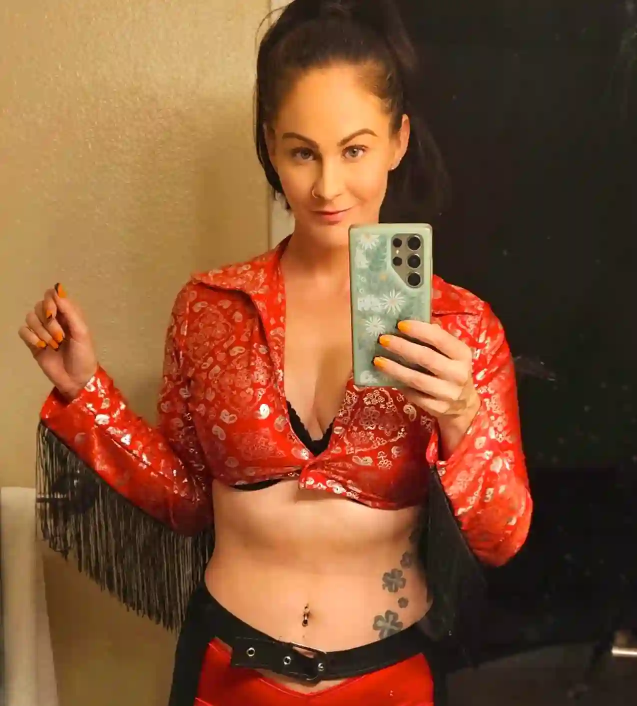 Uncensored nude from gina valentina's private gallery, photo 3