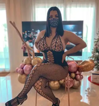 See bella poarch in this exclusive leaked image 14