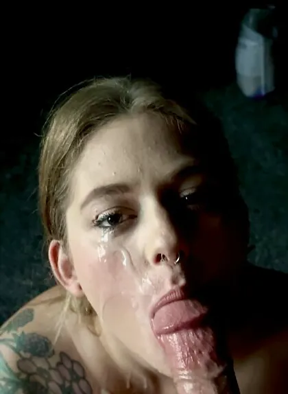 See eliza rose watson in this exclusive leaked image 9