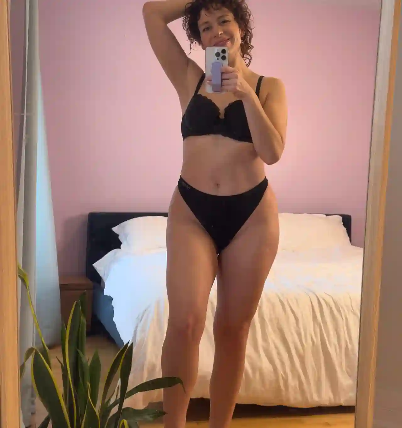 Uncensored nude from emma butt's private gallery, photo 3
