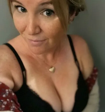 Full uncensored photo of enyaa_off from a recent leak (image 5)