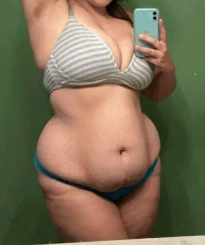 Full uncensored photo of miraliszt from a recent leak (image 15)