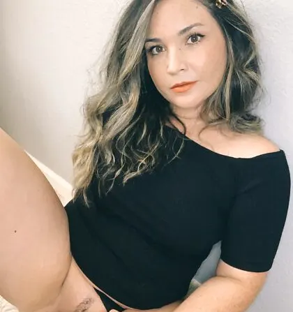 Private onlyfans picture of christin__black, part of a newly released set #12