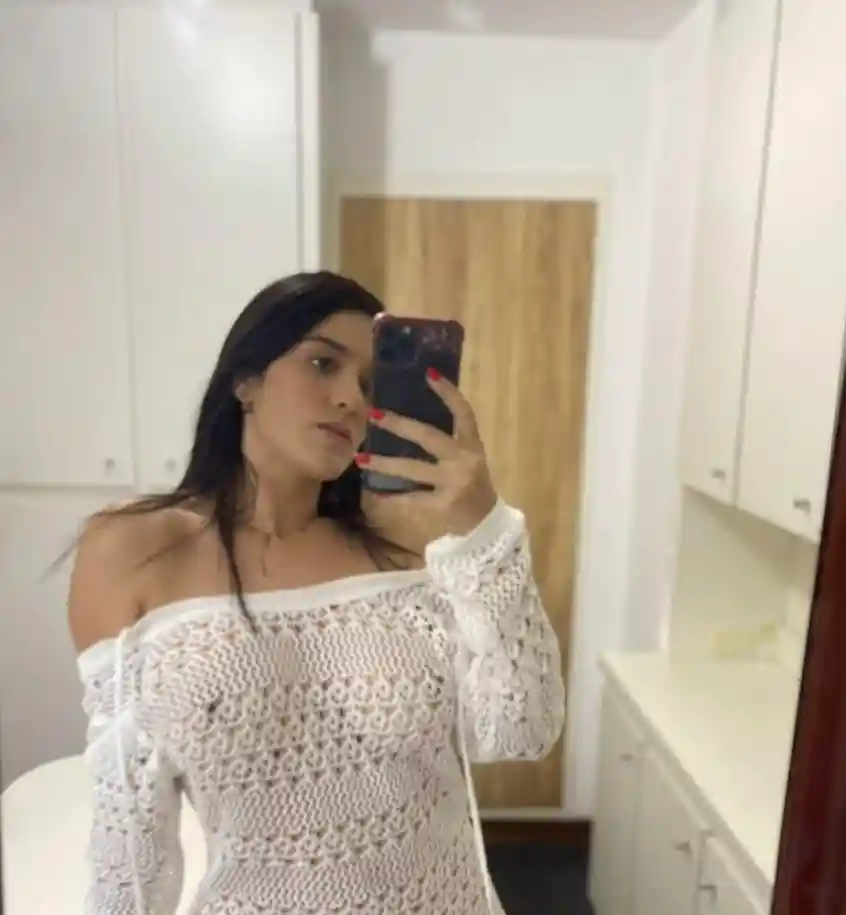 Full uncensored photo of bri blossom from a recent leak (image 10)