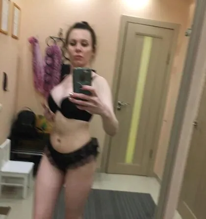 Private onlyfans picture of violet summers, part of a newly released set #2