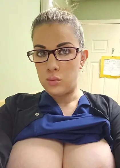 See kristinaandsam in this exclusive leaked image 4
