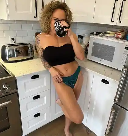 Full uncensored photo of kristinaandsam from a recent leak (image 5)