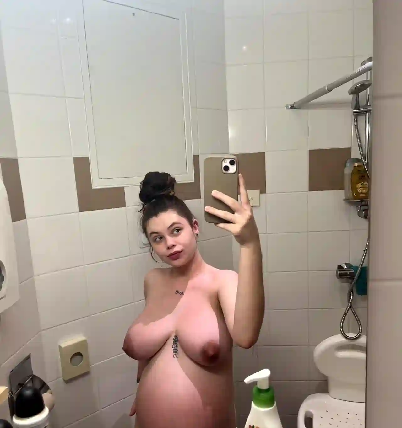 yasmin zbari leaked photo from her exclusive collection (image 11)