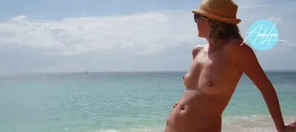 juliejess leaked photo from her exclusive collection (image 1)