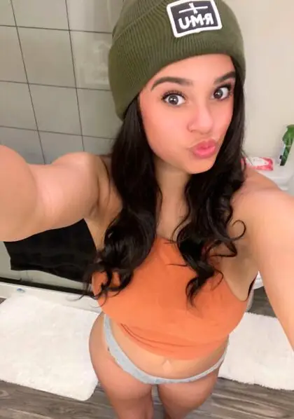 Full uncensored photo of maddisontwins from a recent leak (image 5)