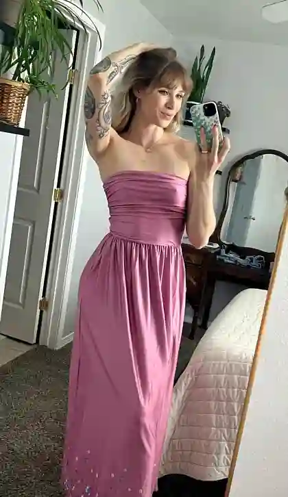 Uncensored nude from gloriouss's private gallery, photo 8