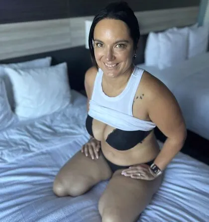 Full uncensored photo of nora rose jean from a recent leak (image 5)