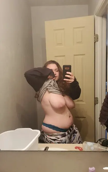 polska nue leaked photo from her exclusive collection (image 11)
