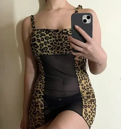 Full uncensored photo of marieloves2cuddle from a recent leak (image 10)