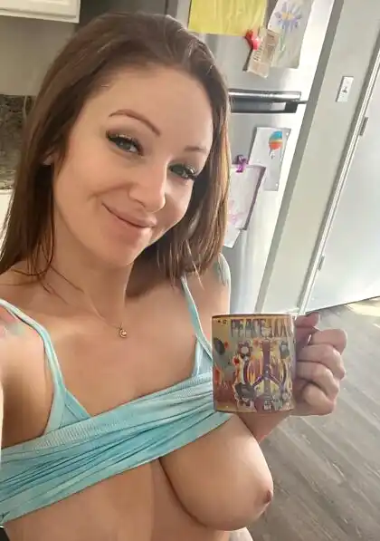Uncensored nude from melpops's private gallery, photo 8