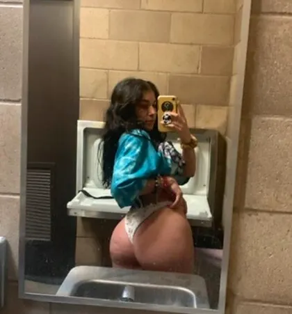 See sexe in this exclusive leaked image 14