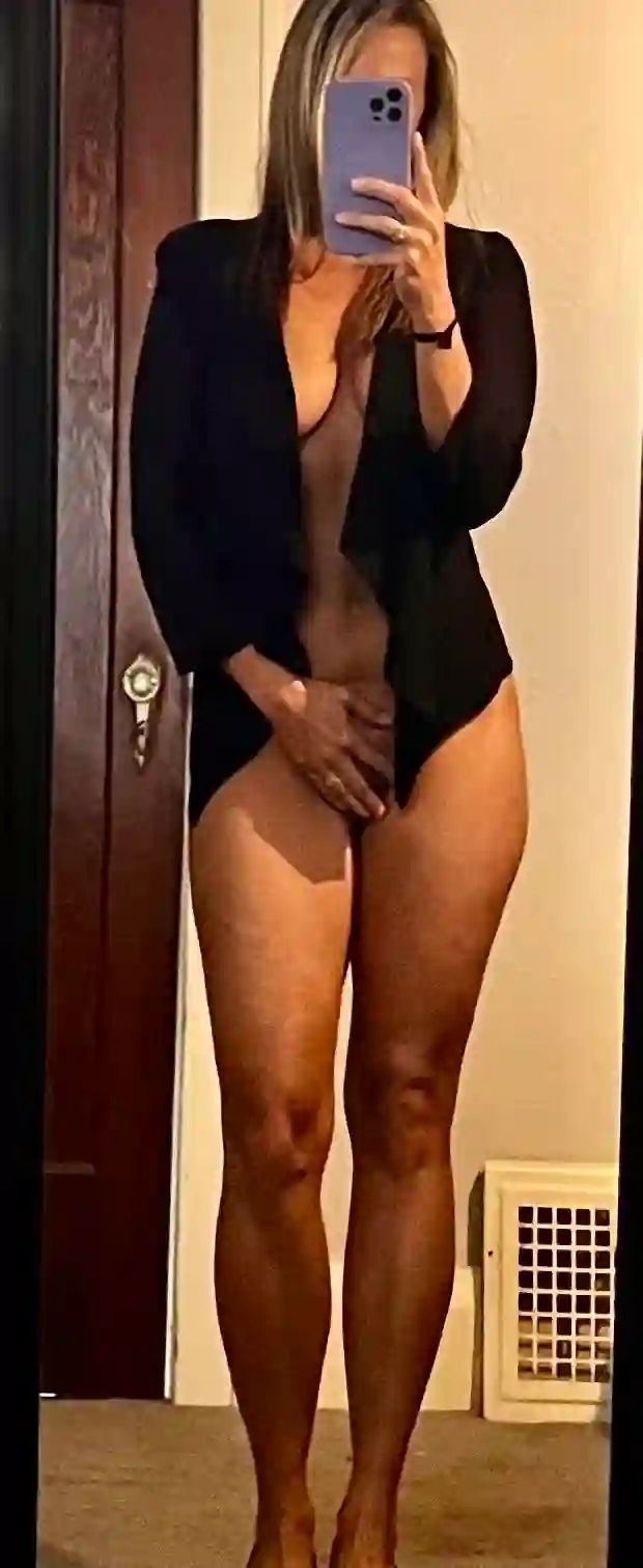Private onlyfans picture of ivyballl, part of a newly released set #2