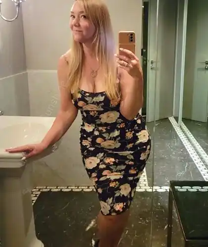sofia simens leaked photo from her exclusive collection (image 1)