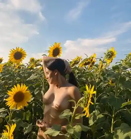 Private onlyfans picture of daniela.antury, part of a newly released set #2