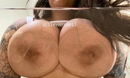 Full uncensored photo of xomorganlane from a recent leak (image 15)