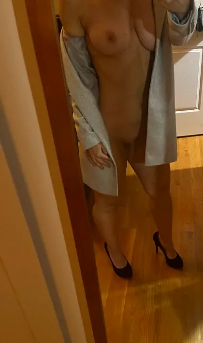 Full uncensored photo of charlotte_99xx from a recent leak (image 5)