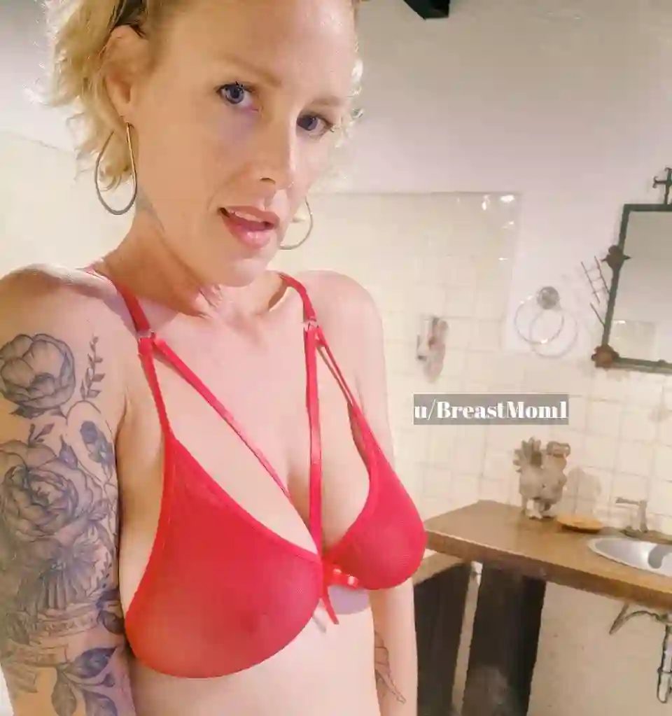 Full uncensored photo of kenna james from a recent leak (image 10)