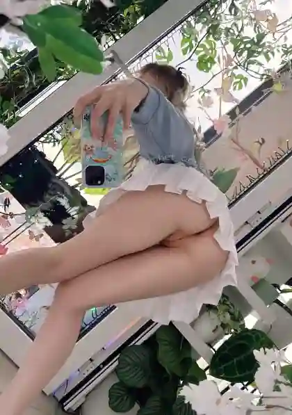 See ava koxx in this exclusive leaked image 4