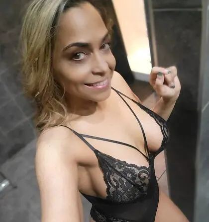Private onlyfans picture of fafa fitness, part of a newly released set #12